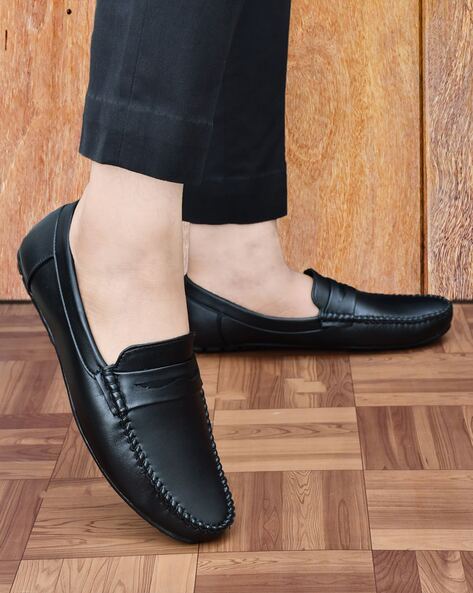 Buy Men Black Leather Loafers Online - 809714 | Louis Philippe