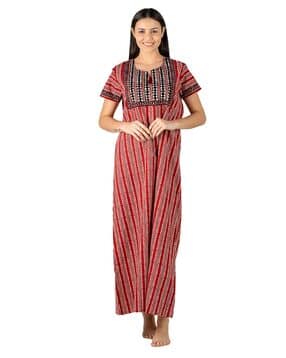 evolove Striped Round-Neck Long Nightie-picture-17
