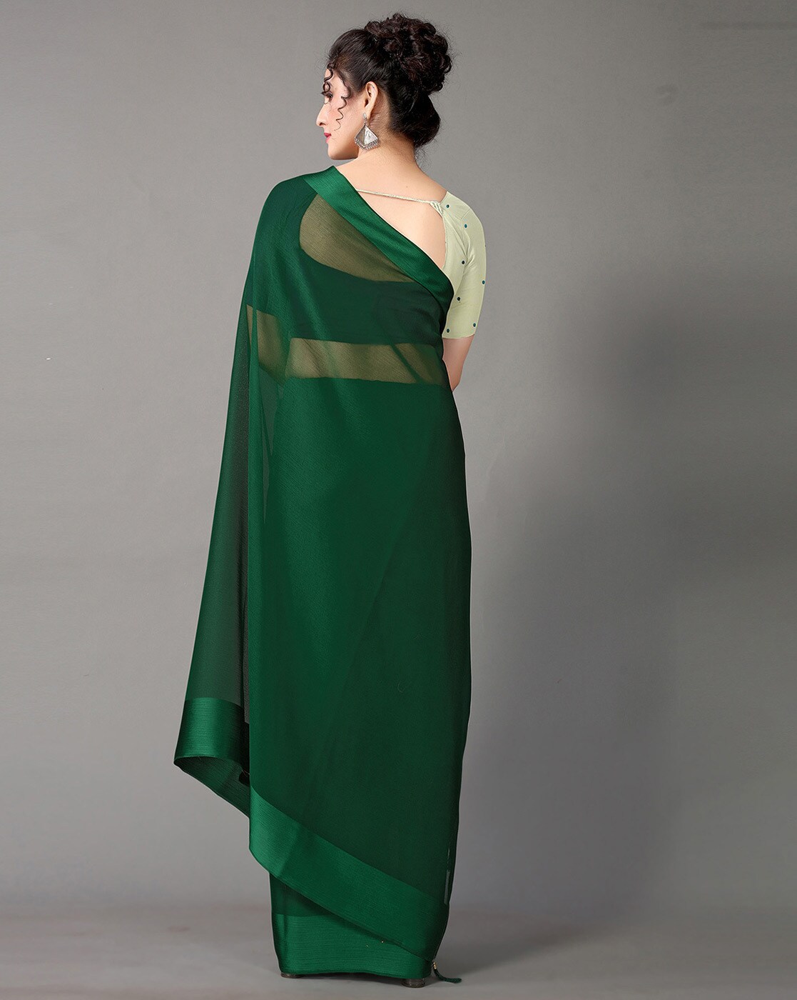 Buy online Green Georgette Plain Saree With Blouse from ethnic wear for  Women by Shaily for ₹1449 at 71% off