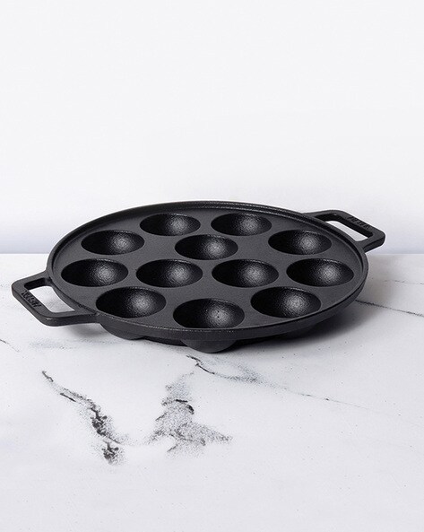 https://assets.ajio.com/medias/sys_master/root/20230623/c8mZ/6495a23fa9b42d15c9c59e85/meyer-black-pots-%26-pans-2-sides-handle-appam-pan.jpg