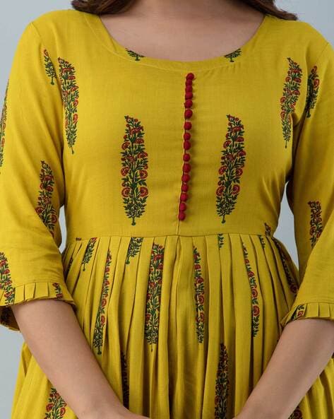 Plate/Chunat Dress Designs 2022 | Chunat Wali Shirt | Chunat Wali Short  Frock | Latest … | Sleeves designs for dresses, Stylish dress book,  Pakistani dresses casual