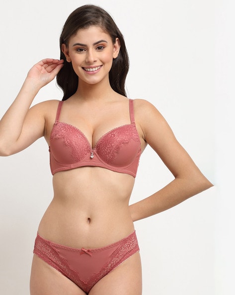 Buy online Peach Lace Work Bra And Panty Set from lingerie for Women by  Madam for ₹449 at 71% off