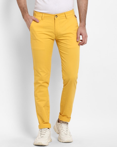 YELLOW PANTS – MONOCHROME