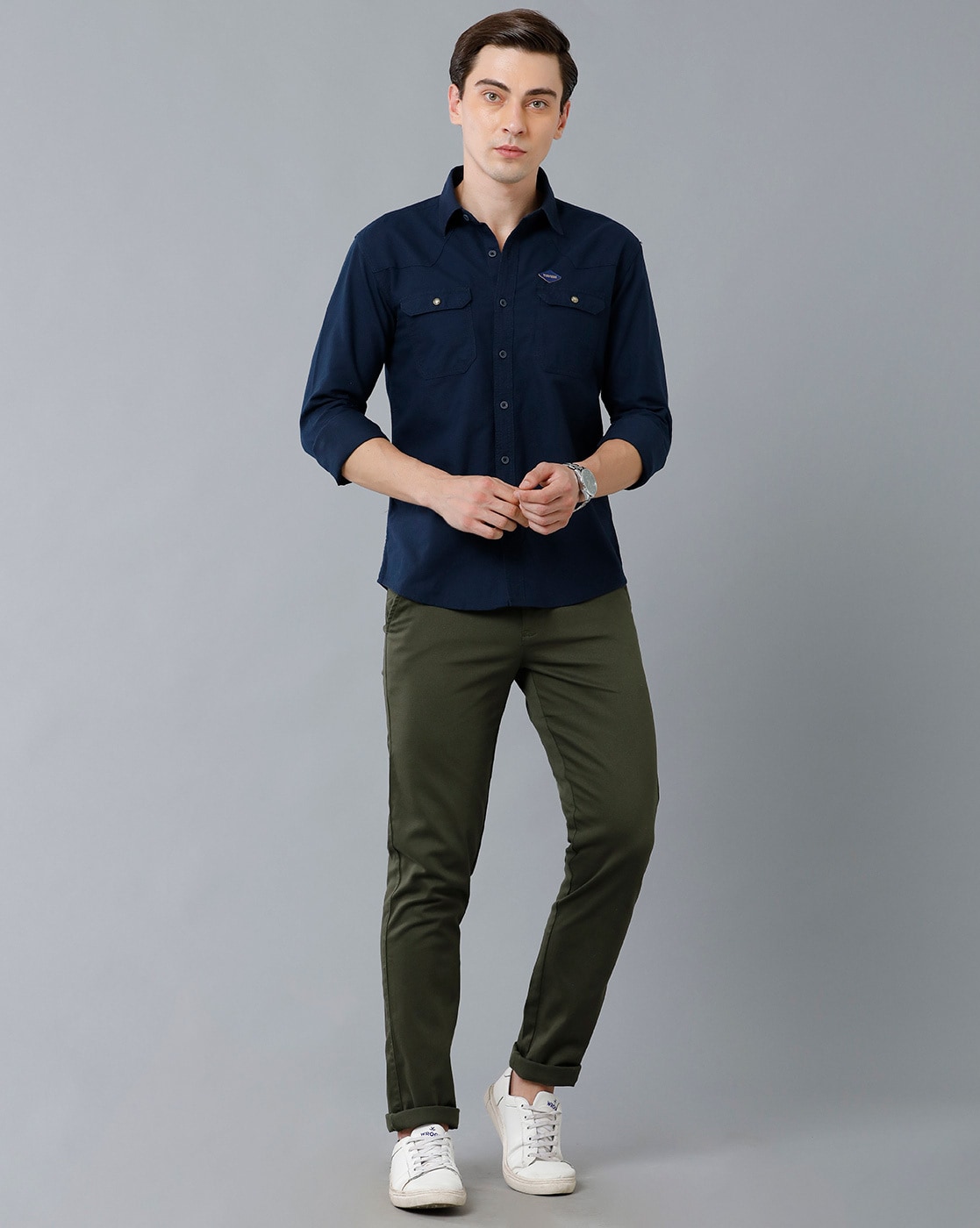 Dark Green Pants with Light Blue Shirt Casual Hot Weather Outfits For Men  (3 ideas & outfits) | Lookastic