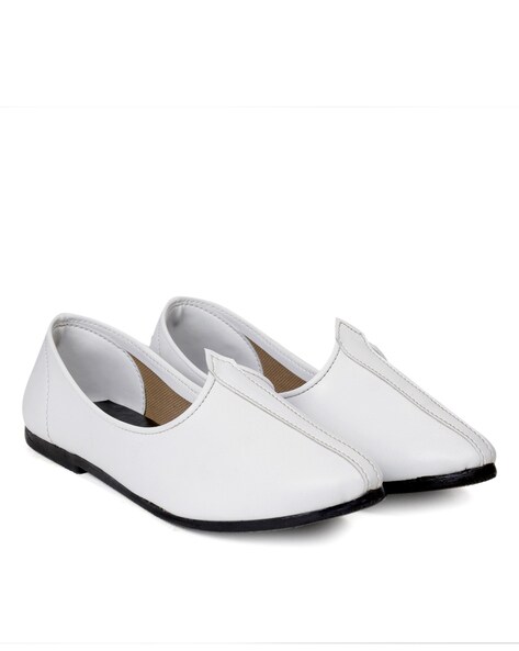 White juti hot sale for man