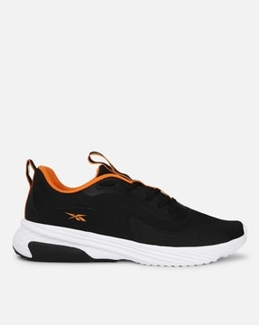 Reebok ke joote top