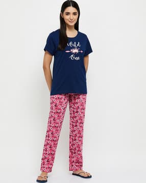 Round-Neck T-shirt & Pyjamas Set-image-37
