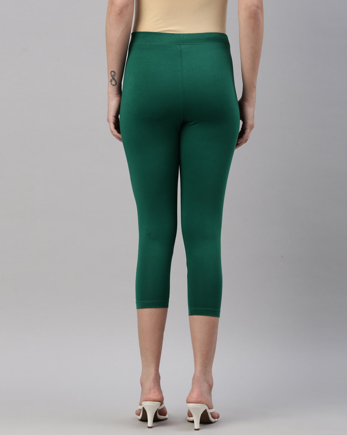 Tops To Wear With Capri Leggings With | International Society of Precision  Agriculture