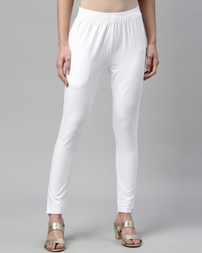 https://assets.ajio.com/medias/sys_master/root/20230623/tr3e/6494e691d55b7d0c63aa6041/missiva-white-pants-solid-pant-with-elasticated-waist.jpg