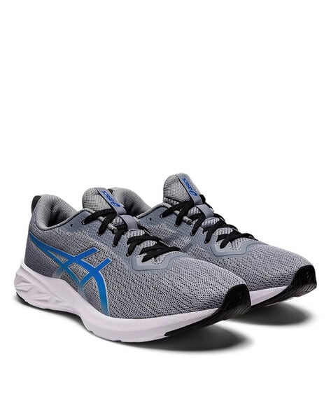 Versablast Sports Shoes with Synthetic Fibre Upper