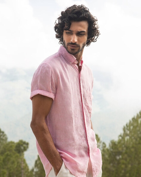 pink shirt outfit men