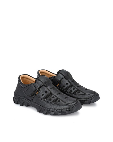 Buy Mactree Men Black Closed Sandals - Sandals for Men 1414973 | Myntra