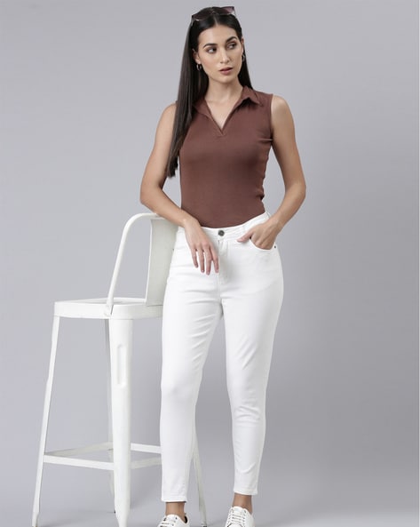 Details more than 160 white jeans white top