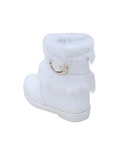 White fur hot sale lined boots