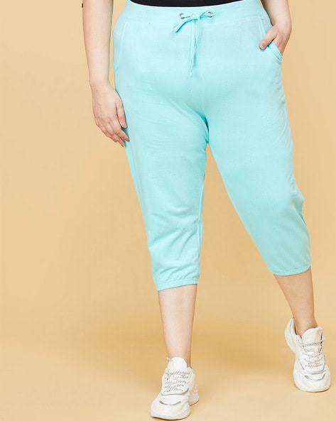 Plus size drawstring store capris