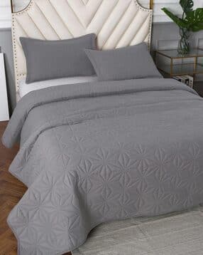 Quilted Double Bedcover with Pillow Covers-image-30