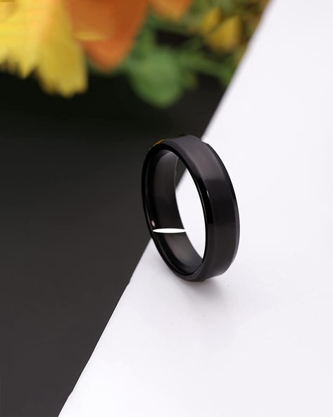 Men's Satin Center Polished Edges Ceramic Wedding Ring in Black Ceramic 8mm  Size 10 | MADANI Rings