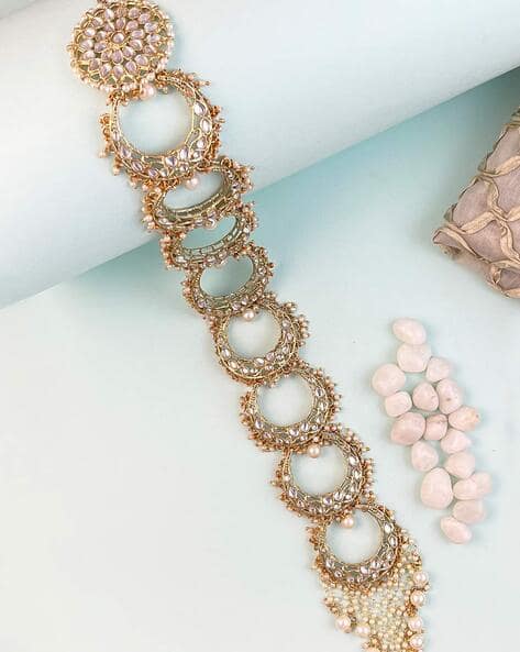 Karatcart Gold-Plated Pearl & Kundan Hair Braid