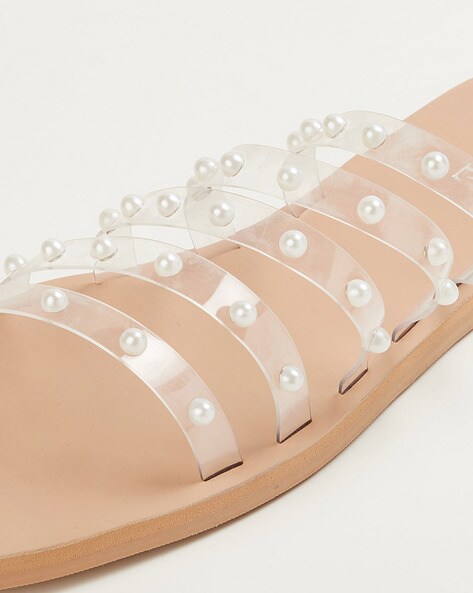 Yarin Flat Sandal in Clear Vinyl with Studs | Schutz Shoes – SCHUTZ