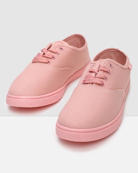 Light pink colour on sale shoes