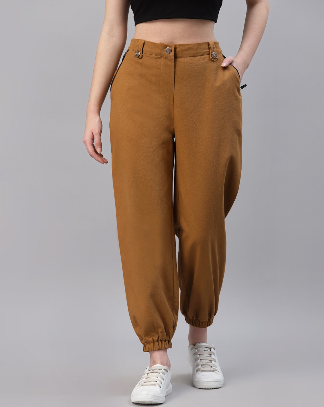 30 Great Outfits Ideas With Brown Pants for Women in 2023  Hood MWR
