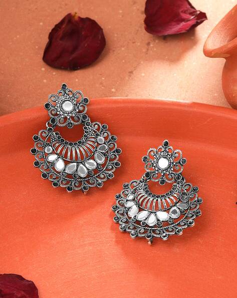 Buy Women's Silver Oxidised 3 Layered Chandbali Earrings With Kundan And  Pearl Work - i jewels Online at Best Price | Trendia