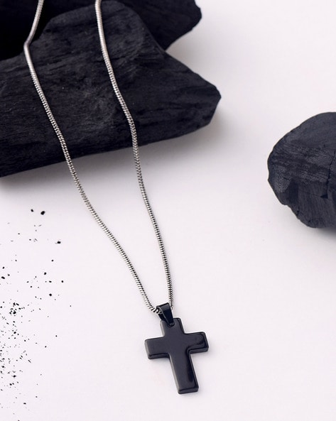 24 Cross Necklaces for Men and Women Trending Now