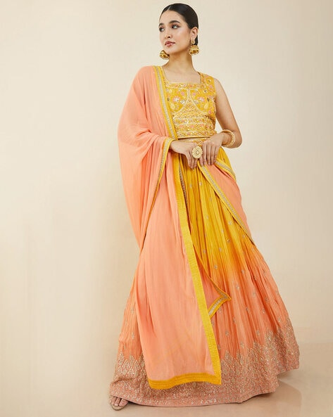 Pink tie and dye lehenga set - set of three by Chokhi Bandhani | The Secret  Label