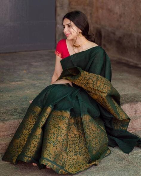 Dynasty Green Banarasi Silk Saree With Zari Weaving Work