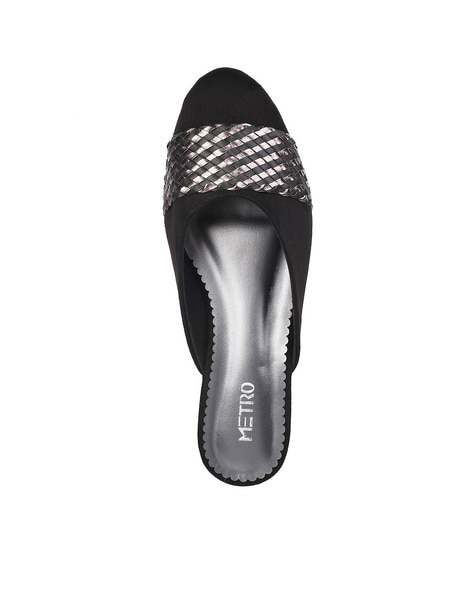 Metro on sale flat shoes