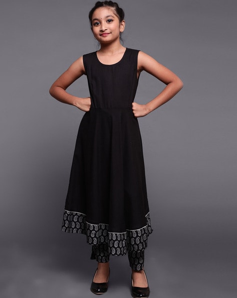 Aarika Girls Casual Kurti and Legging Set Price in India  Buy Aarika Girls  Casual Kurti and Legging Set online at Flipkartcom