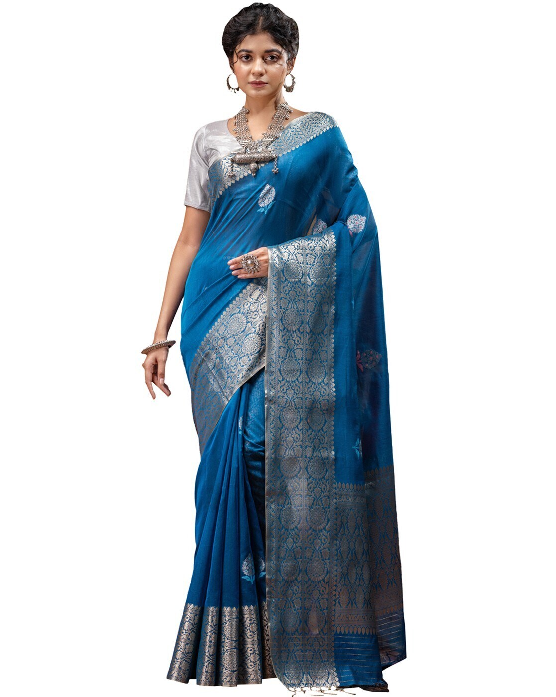 Buy Green Sarees for Women by Aldwych Online | Ajio.com