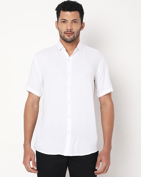 Men Slim Fit Shirt with Spread Collar