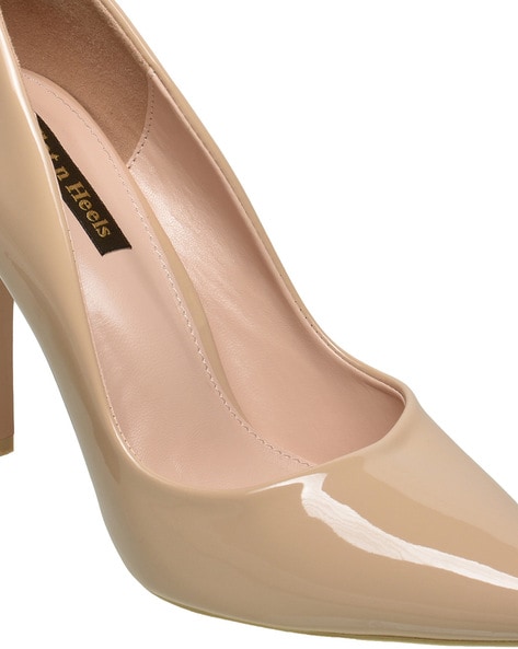 Beige 2025 heels cheap