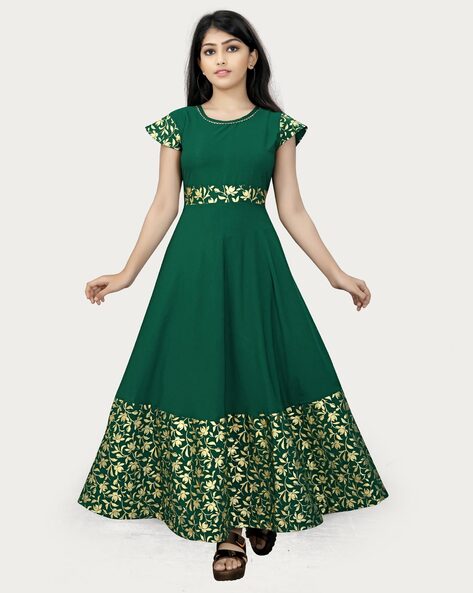 Green Color Weaving Zari Work Jacquard Silk Paithani Gown