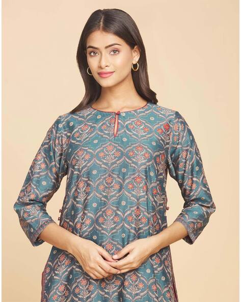 Buy Cotton Embroidered Short Kurta for Women Online at Fabindia | 10622004