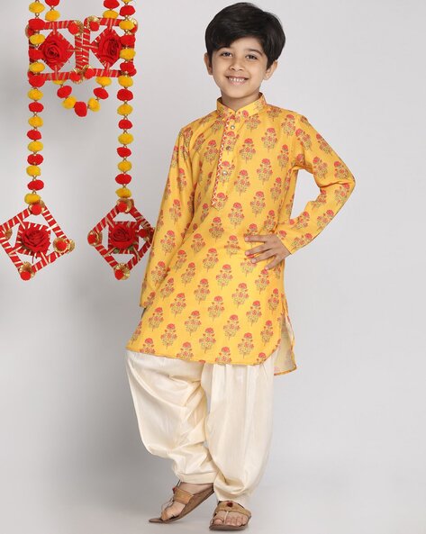 Vastramay Kurta Set : Buy Vastramay Infant Boys Yellow Silk Blend Kurta  Pyjama (Set of 2) Online