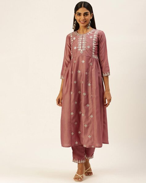 Buy Vaamsi Women's Lavender Silk Blend Solid Embroidered Straight Kurta  Trouser With Dupatta PKSKD1898A Online at Best Prices in India - JioMart.