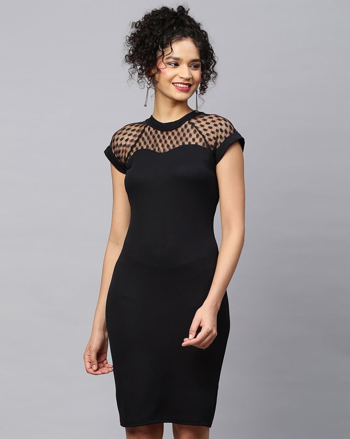best accessories to pair with bodycon dresses what accessories to wear with bodycon designer dresses for ladies