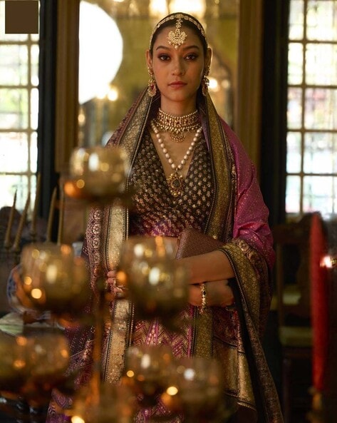 The story of Deepika Padukone's exquisite Deewani Mastani lehenga. On  Fashion Friday - India Today