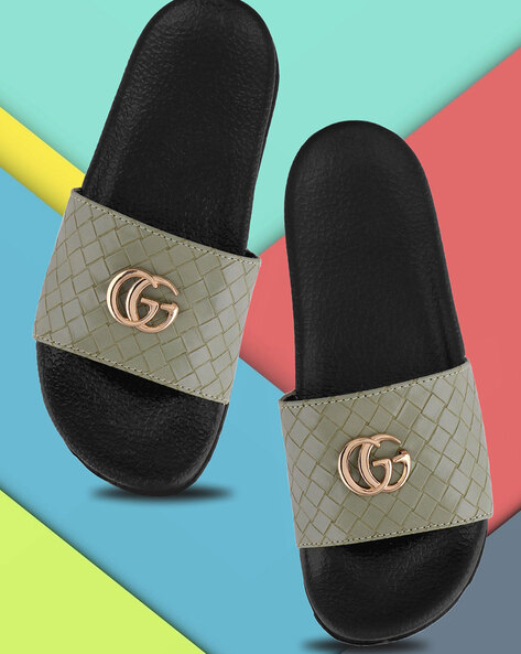 Gucci flip best sale flops womens sale