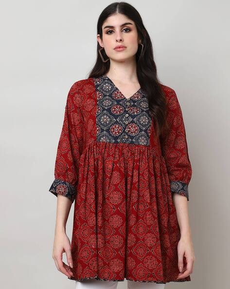 Short Sleeve Cotton Short Kurti For Casual Wear Age Group Women at Best  Price in Wankaner  Hari Om Selection