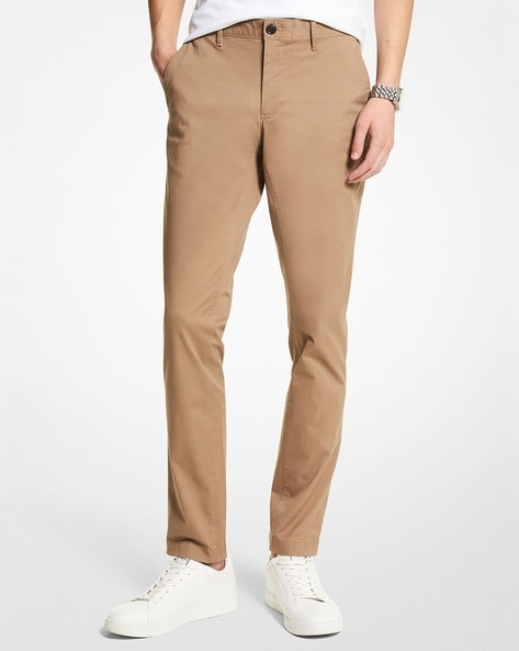 Would wearing khaki pants with a solid color T-shirt look right? - Quora