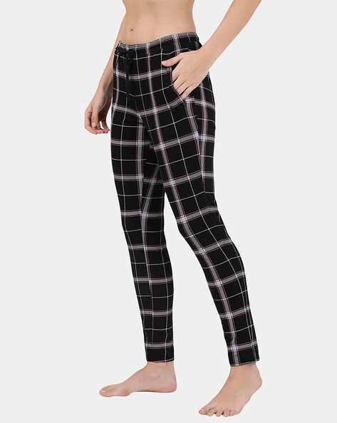 Buy Women's Super Combed Cotton Relaxed Fit Checkered Pyjama with Side  Pockets - Black RX47