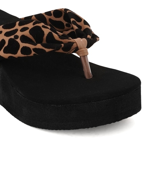 Amazon.com | ocmogic Tiger Print Slippers for Women Men Tiger Roar Wild  Animal Skin Texture Slippers Memory Foam House Shoes Winter Slide Sandas  Gifts for Boy Girl,Size 4-5 Women/2-3 Men | Shoes