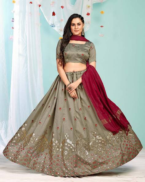 Keeping the traditional aspect intact with a red dupatta, which complements  the grey lehenga… | Indian bride outfits, Indian bridal outfits, Indian  wedding outfits