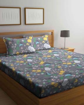 250 TC King-Size Bedsheet with Pillow Covers-image-10