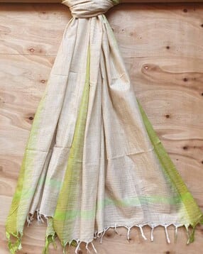 molcha by babita singh Contrast Border Dupatta with Tassels-picture-17