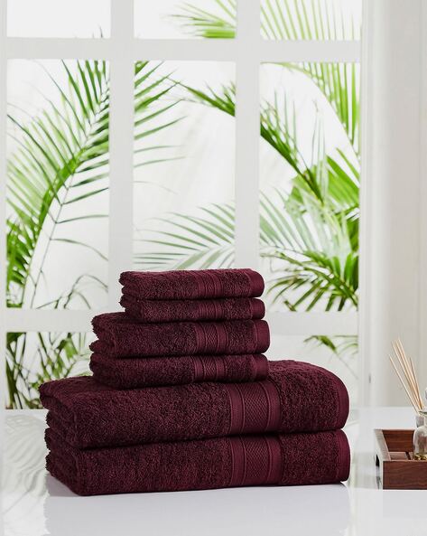 Buy TRIDENT Solid Bath Towel Set of 2 with Aroma Giftset (Green Apple) |  Shoppers Stop