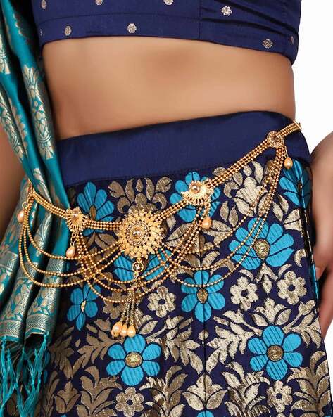 Buy Gold-Toned TraditionalJewellery for Women by Anika's Creation Online |  Ajio.com